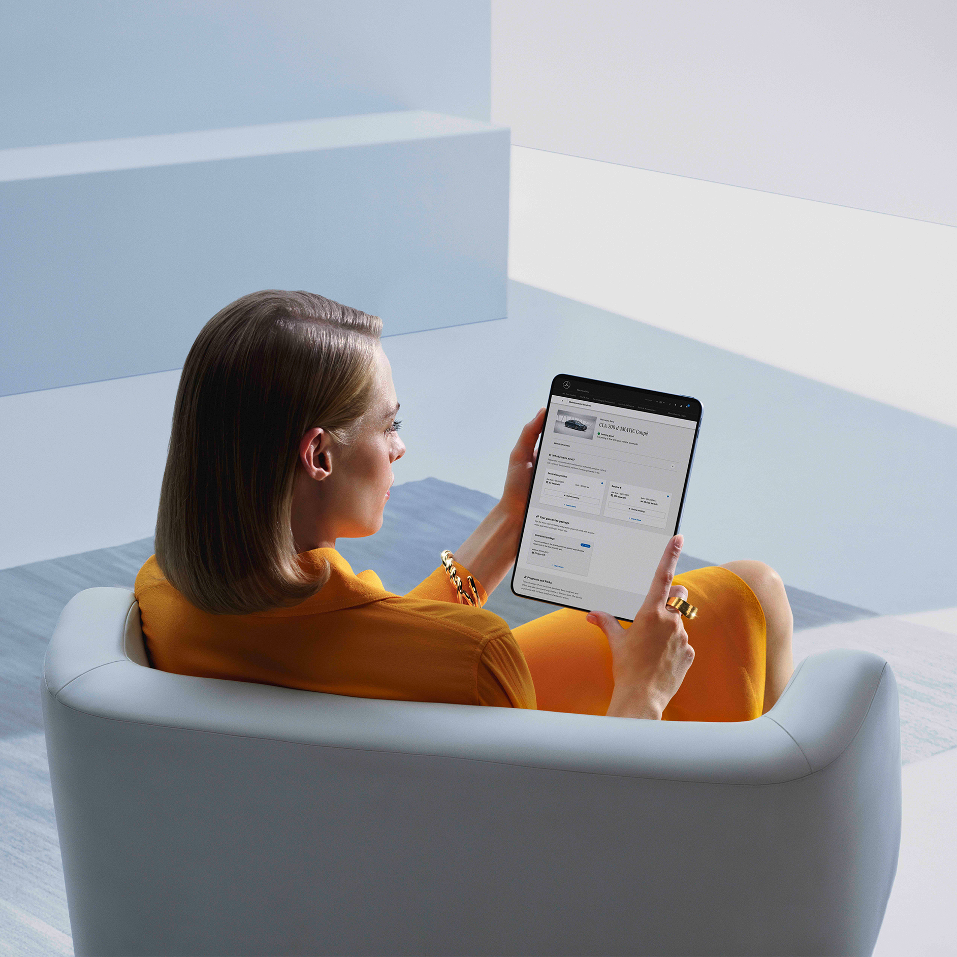 Informação Remota do Estado do Veículo | Equipamento de série | Mercedes-Benz A Informação Remota do Estado do Veículo faz parte do Equipamento de série dos Extras Digitais da Mercedes-Benz.