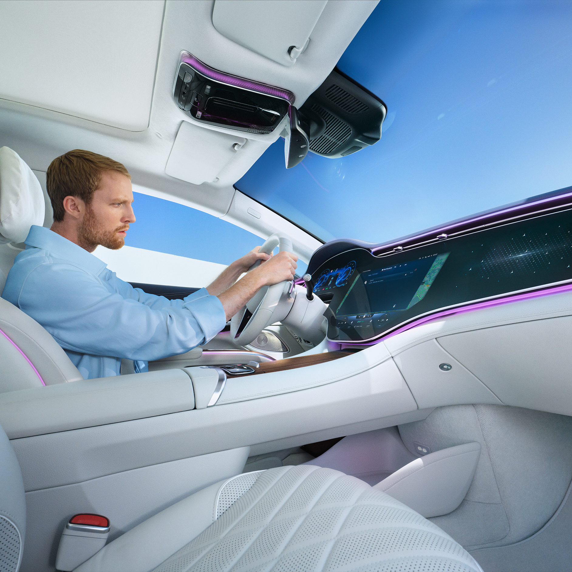 Aplicação de serviço no veículo | Aplicação de serviço | Mercedes-Benz A aplicação de Mercedes-Benz Service num automóvel Mercedes-Benz.