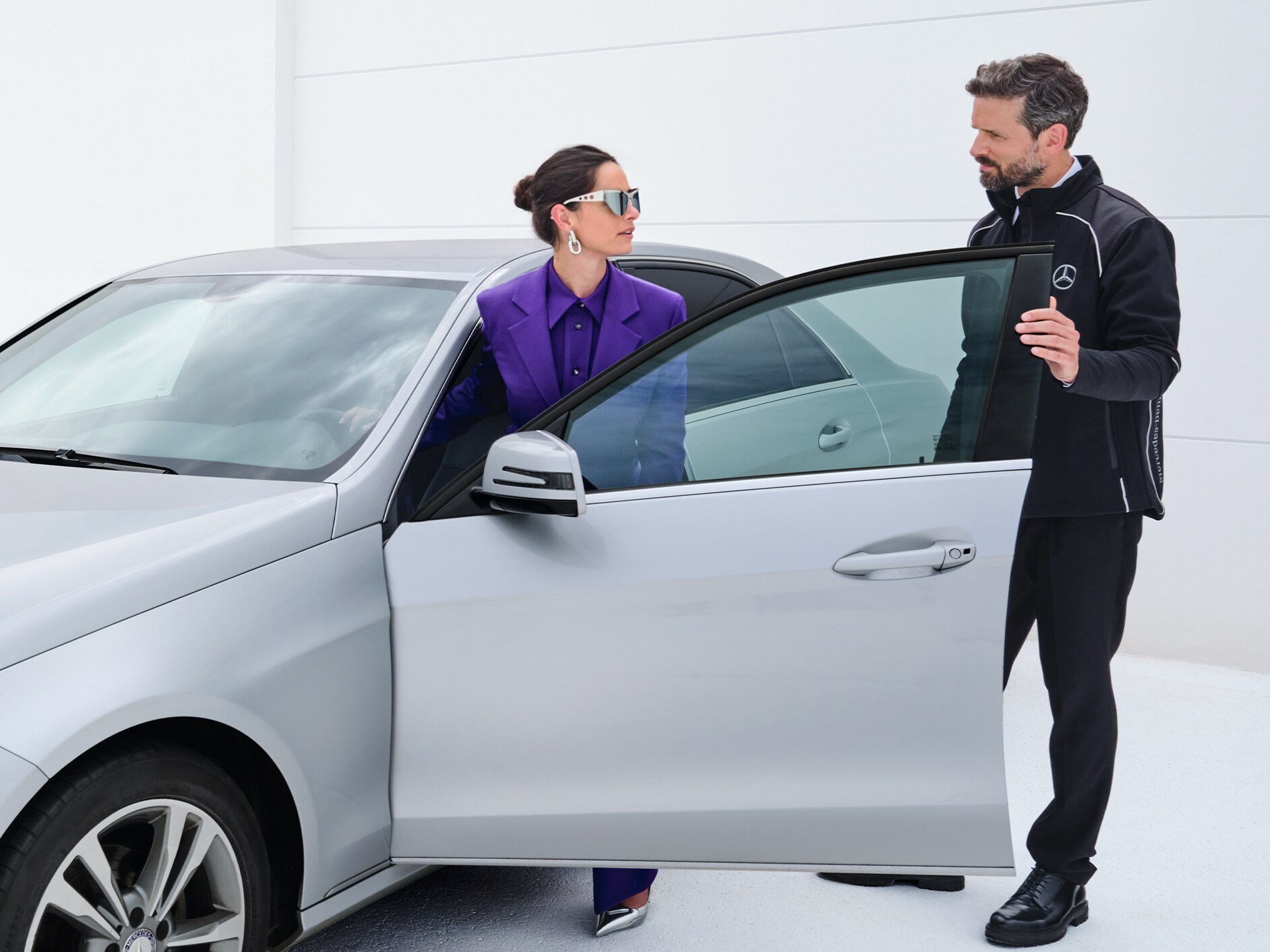 A descontinuação da aplicação Mercedes-Benz Service.