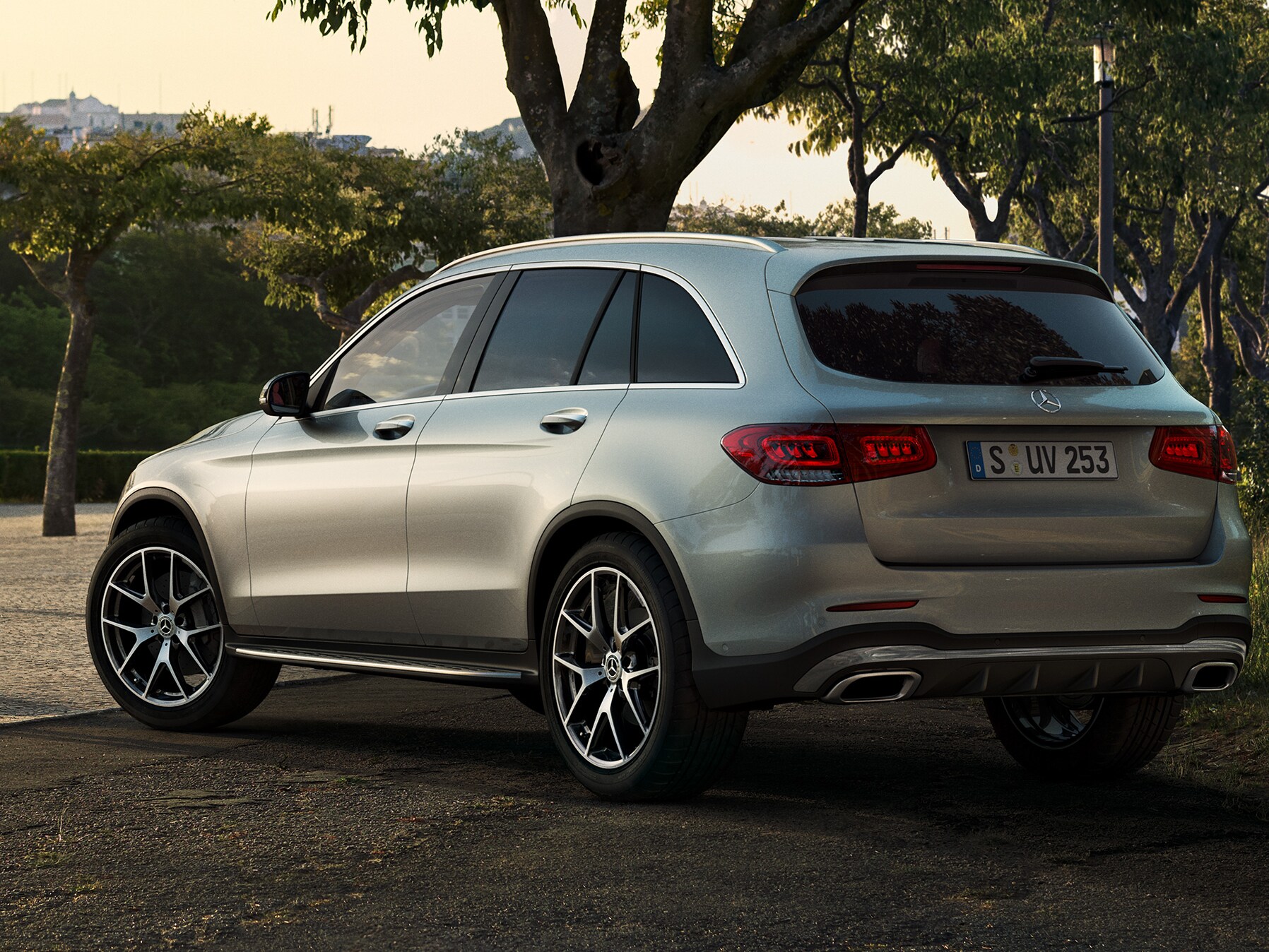 O GLS SUV é uma expressão de força interior.