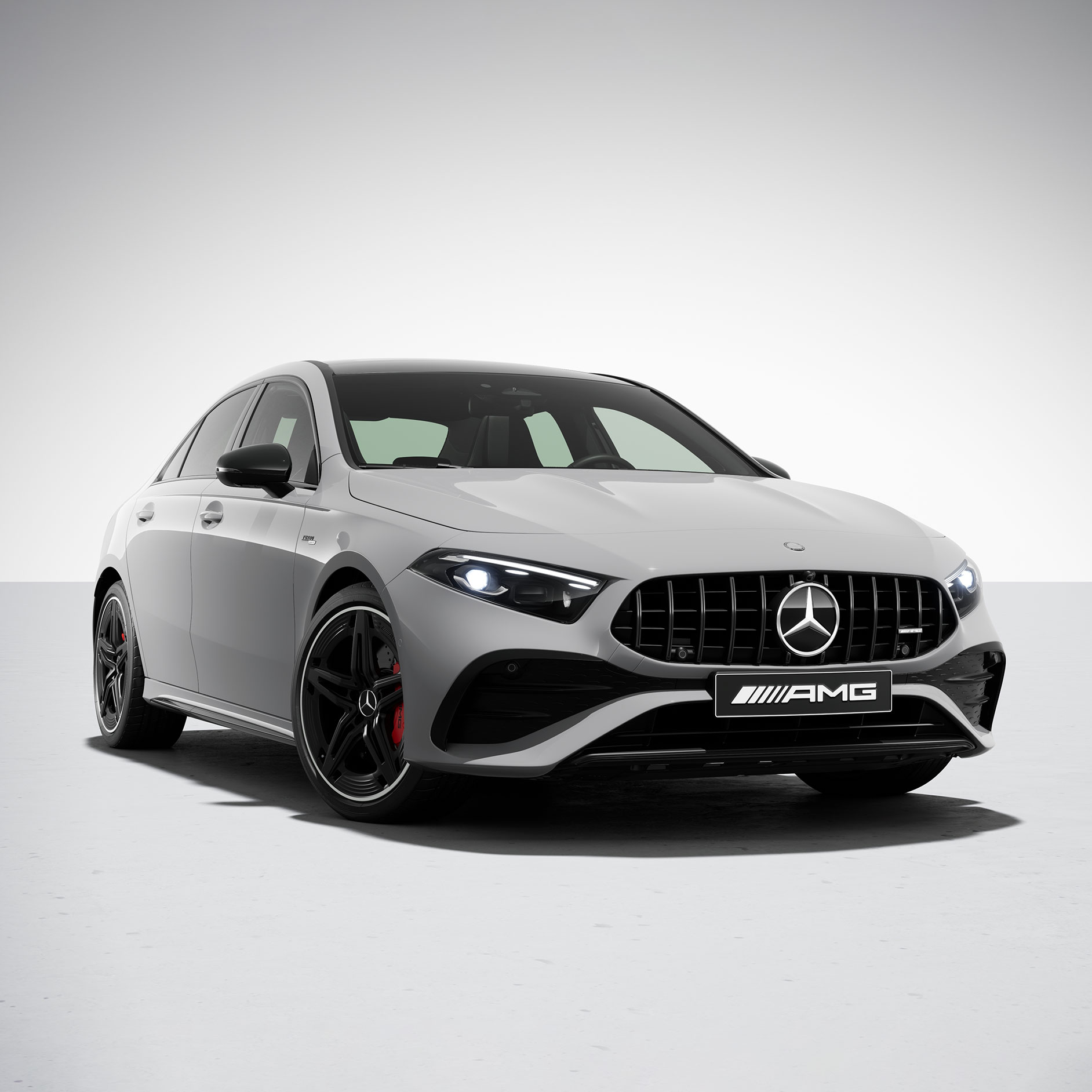Pack Design AMG Plus | Classe A Limousine | Mercedes-AMG O Pack Design AMG Plus para o Mercedes-AMG Classe A Limousine.