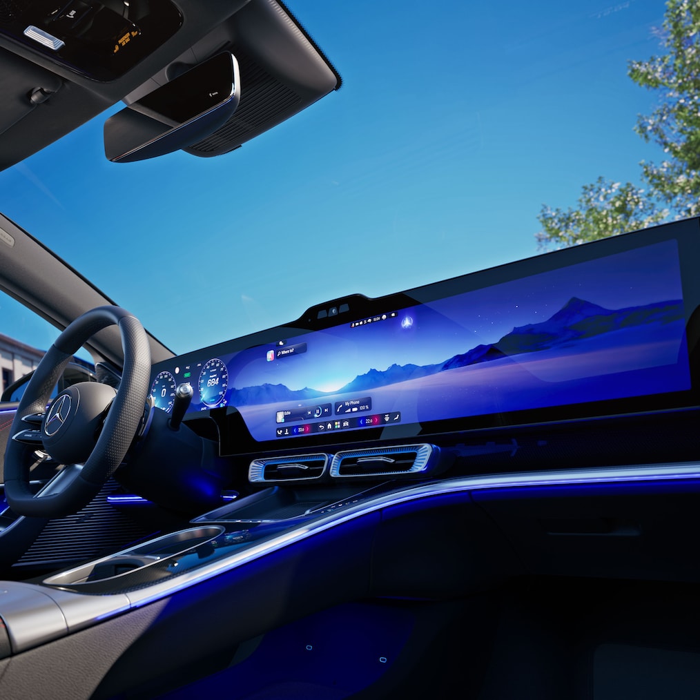O MBUX Hyperscreen do novíssimo Classe C elétrico da Mercedes-Benz.
