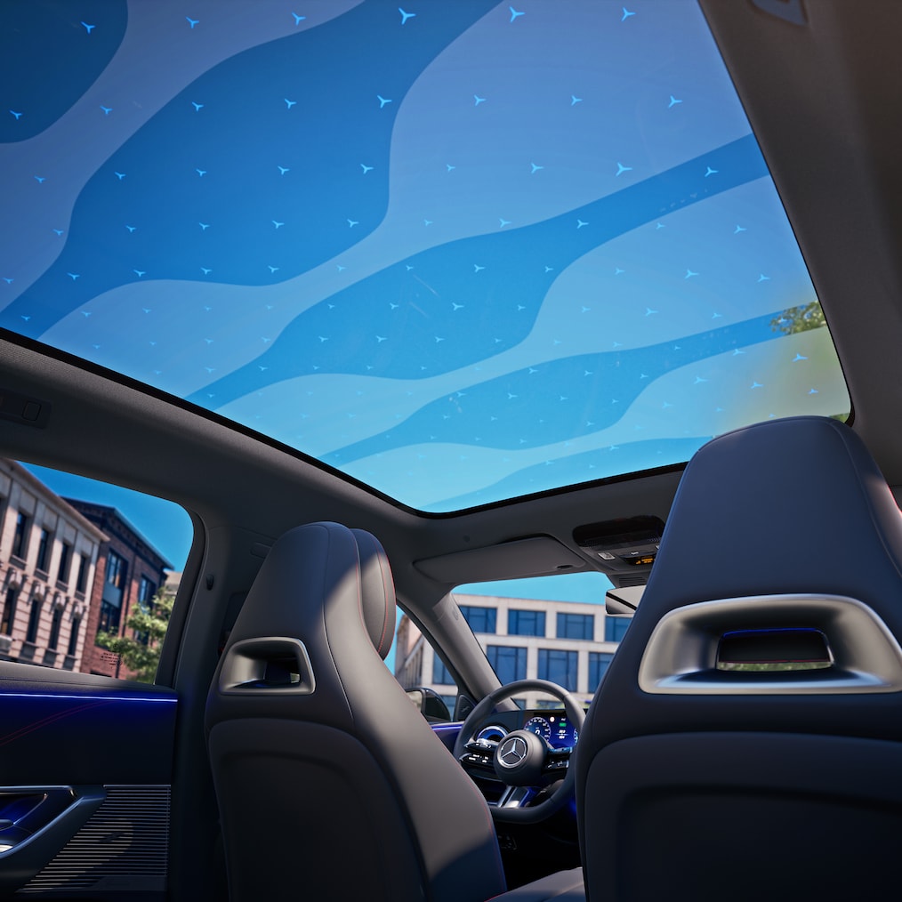 O teto panorâmico do novíssimo Classe C elétrico da Mercedes-Benz.