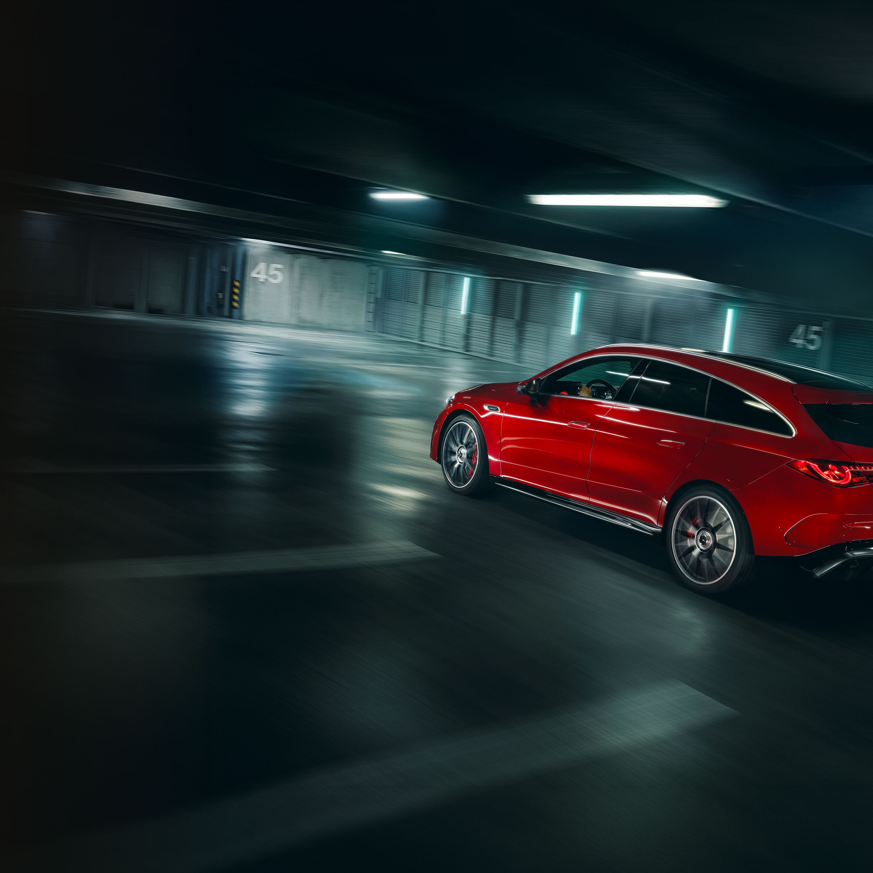 O desempenho do novo Mercedes-AMG CLA 45 4MATIC+ Shooting Brake elétrico.