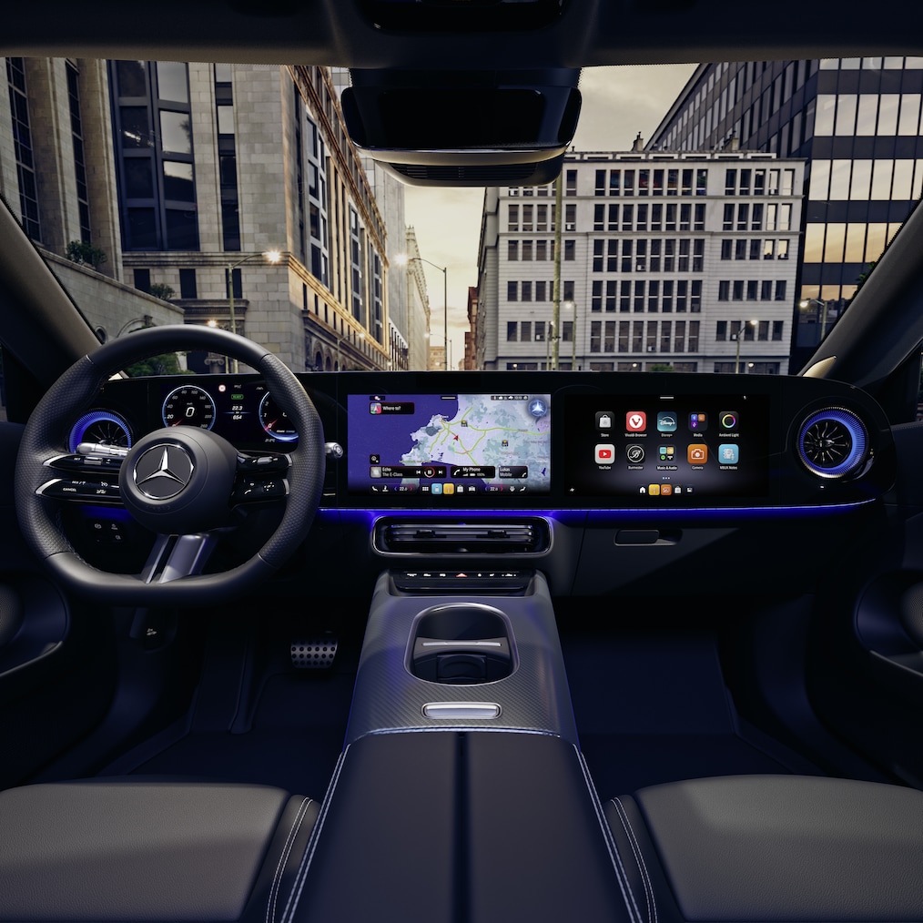 O novo cockpit com MBUX Superscreen no interior da nova CLA Shooting Brake.