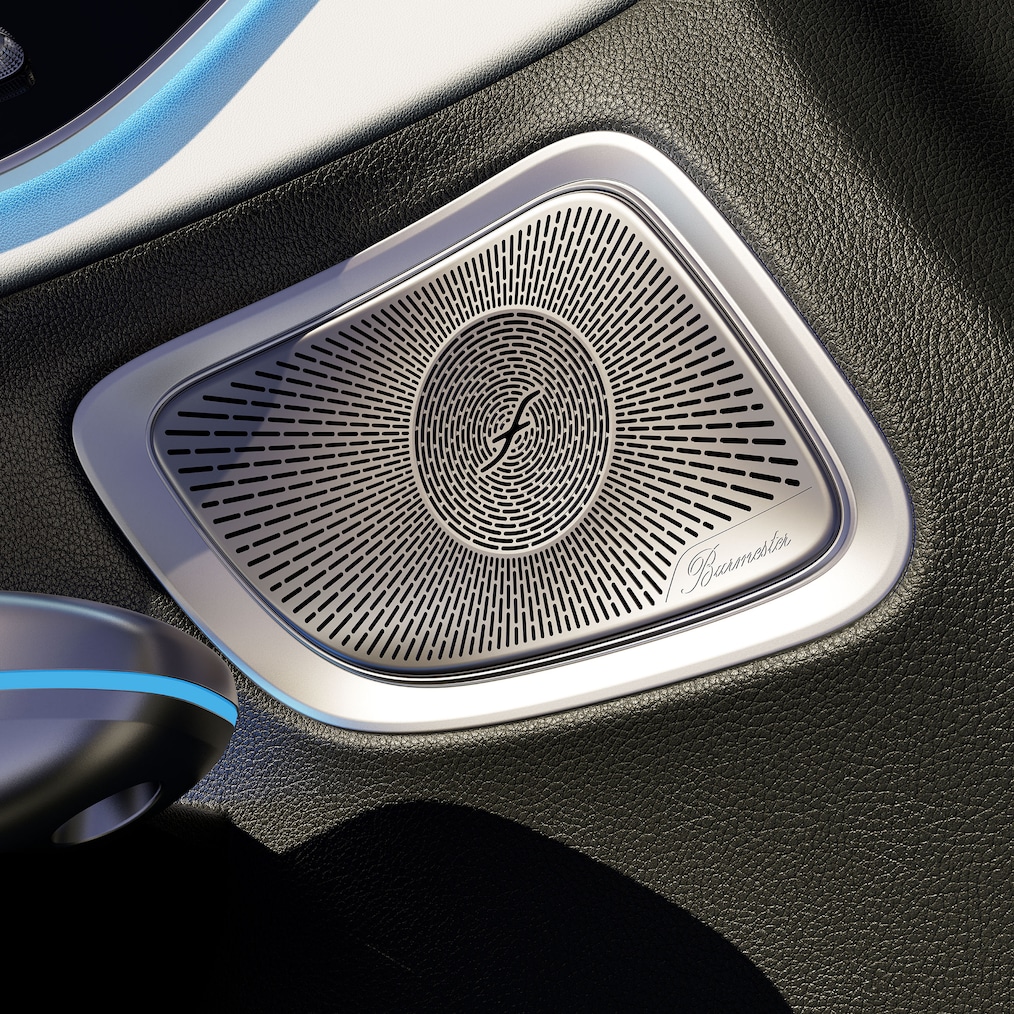 O sistema de som surround Burmester® 3D no CLE Cabrio da Mercedes-Benz.