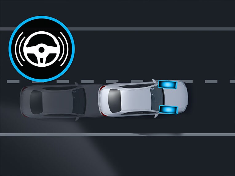 O Assistente Ativo de Faixa de Rodagem no EQB da Mercedes-Benz.