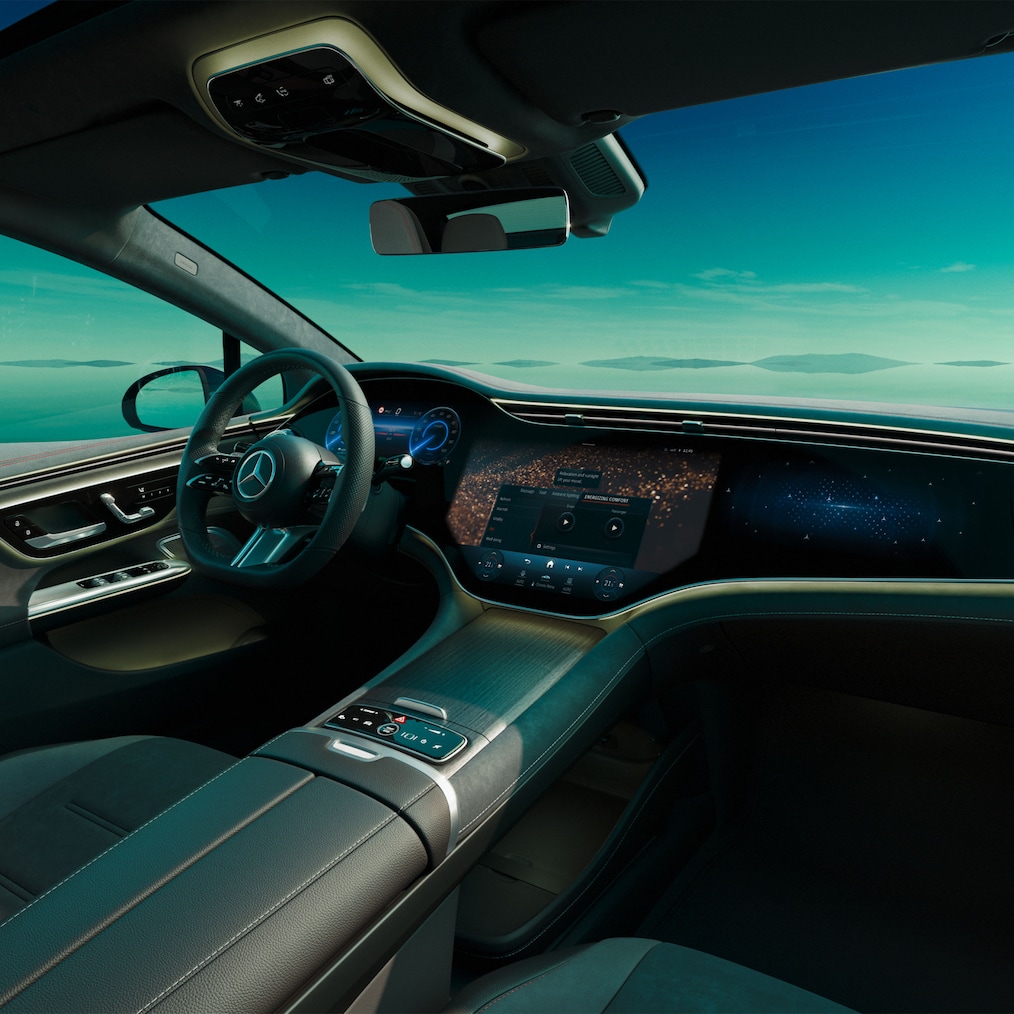 O interior do EQE Limousine da Mercedes-Benz.