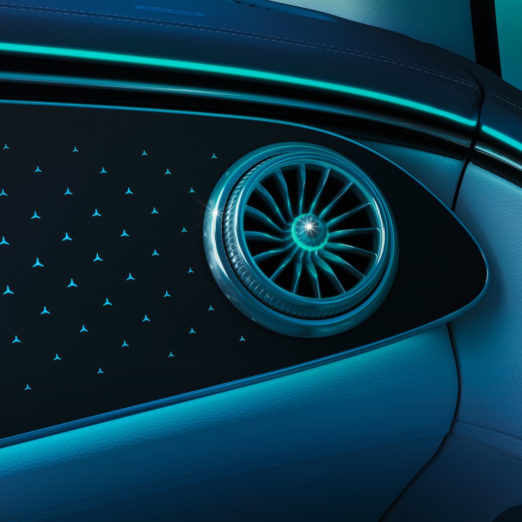 O ENERGIZING AIR CONTROL Plus com filtro HEPA no EQE SUV da Mercedes-Benz.