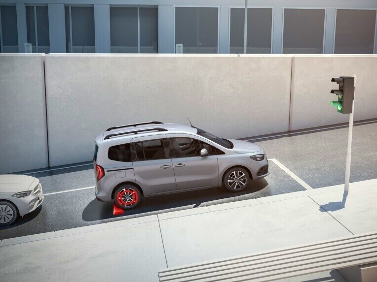 Assistência ao arranque em subidas do Mercedes-Benz EQT.