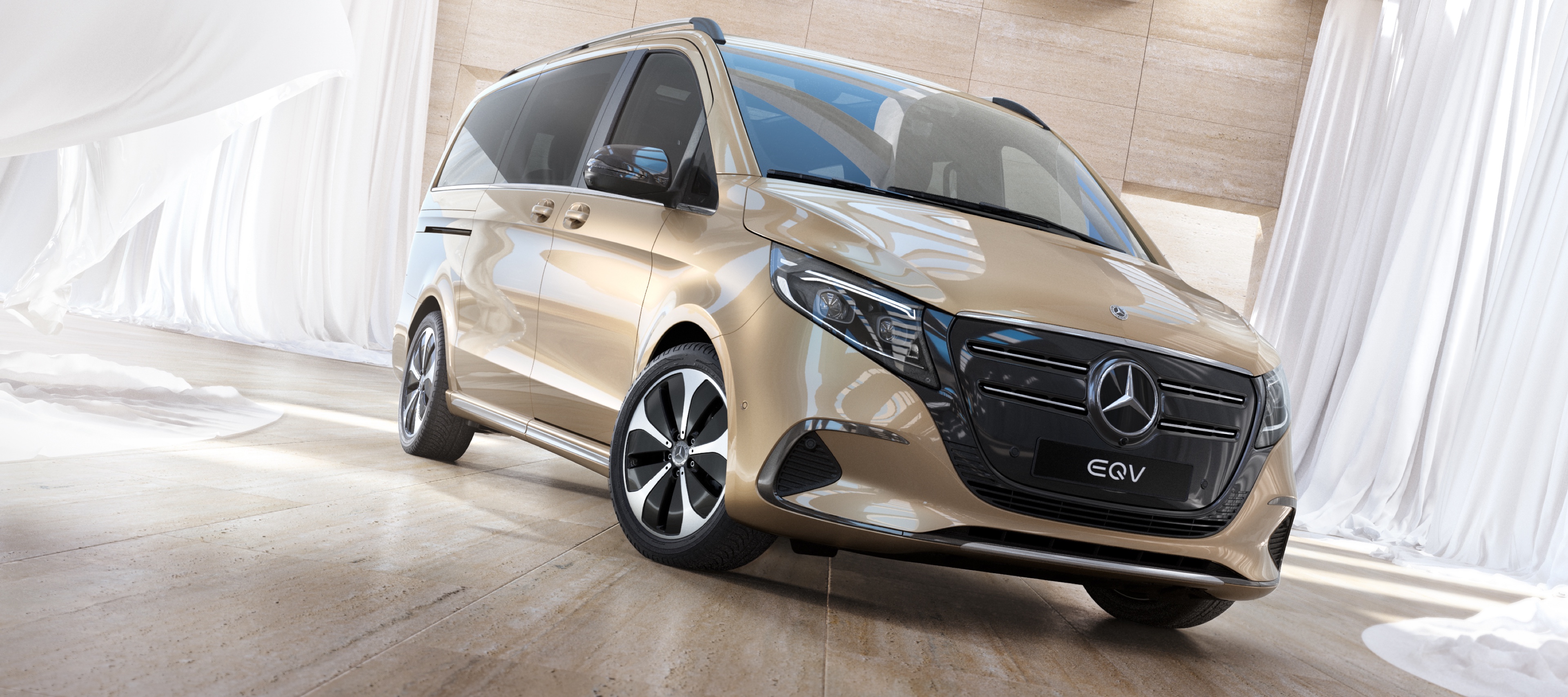 EQV Monovolume da Mercedes-EQ O EQV conjuga o generoso espaço de bem-estar de um monovolume da Mercedes-Benz com um conceito de eletromobilidade abrangente.