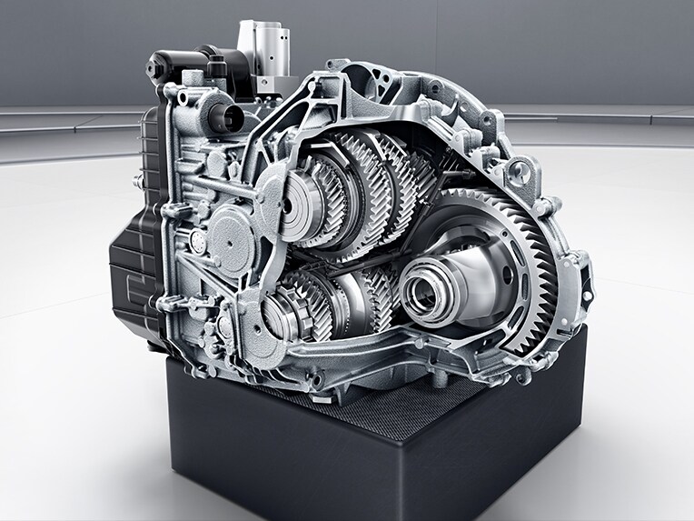 8G-DCT no Mercedes-Benz GLA.