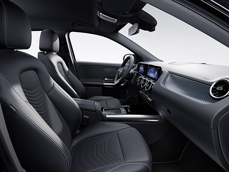 O Mercedes-Benz GLA com a linha de equipamento Progressive.