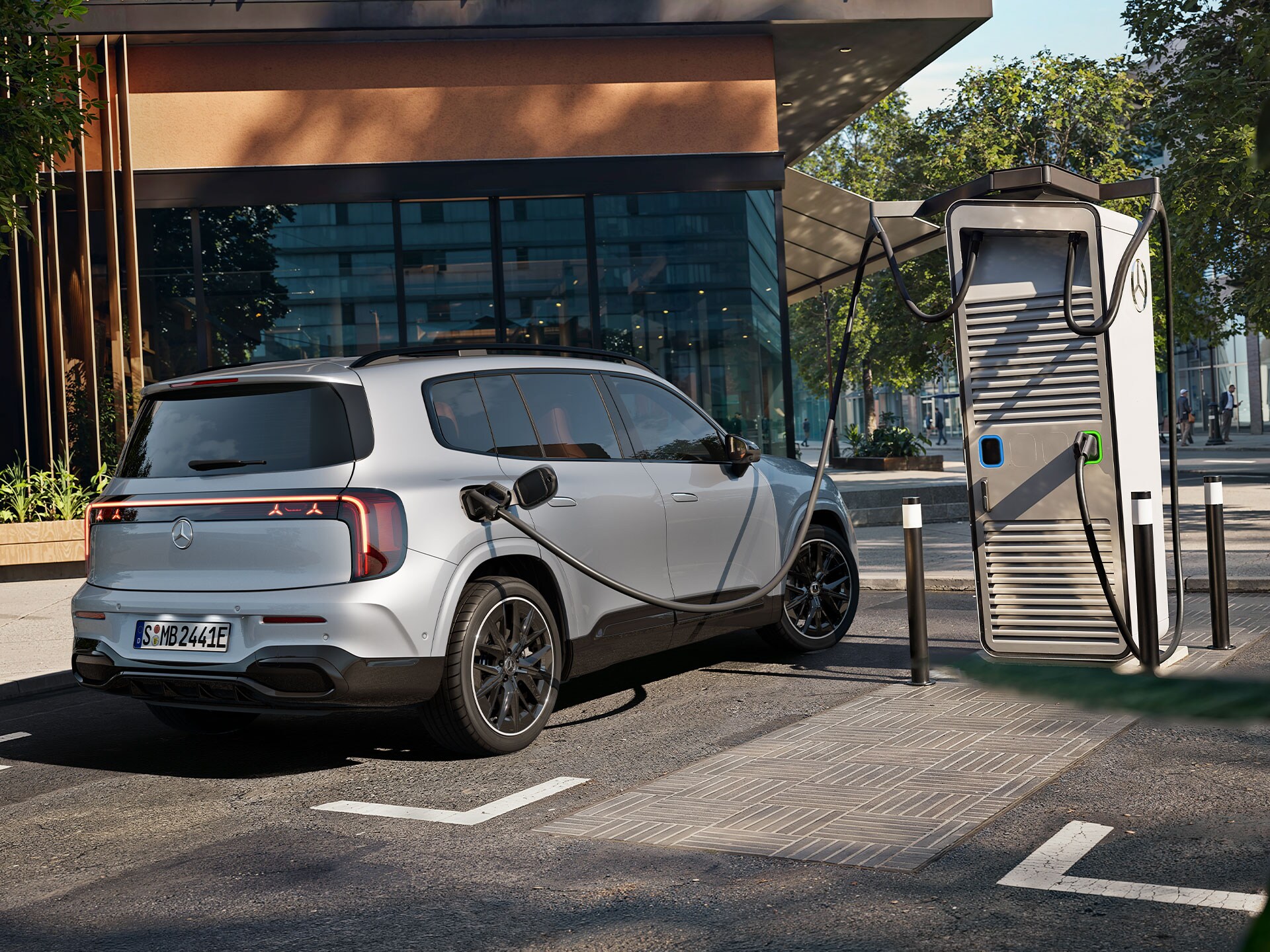 O MB.CHARGE no novíssimo GLB elétrico.