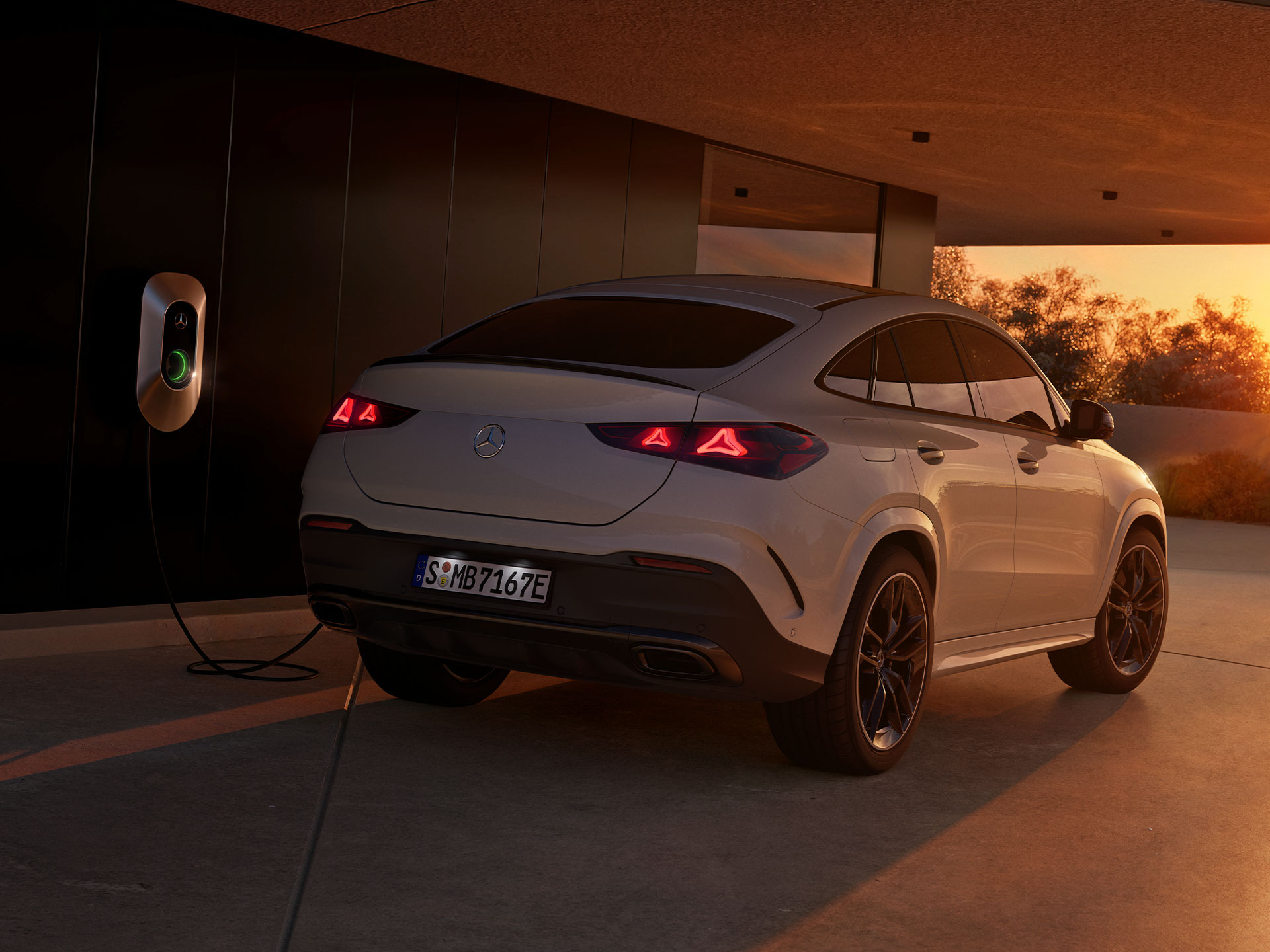 Híbrido plug-in | GLE Coupé | Mercedes-Benz O GLE Coupé da Mercedes-Benz como híbrido plug-in.