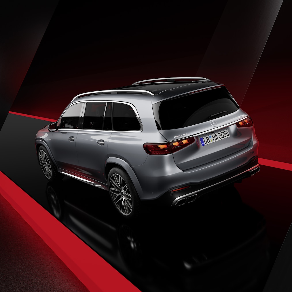 Outra vista dinâmica de um Mercedes-AMG GLS 63 4MATIC+ (imagem de condução).