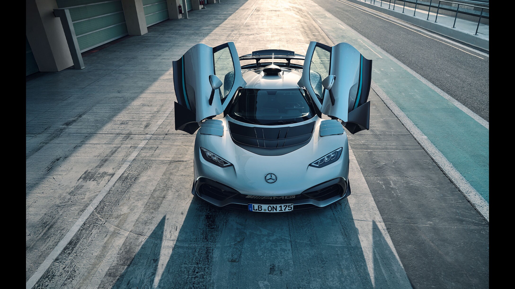 O hipercarro Mercedes-AMG ONE.