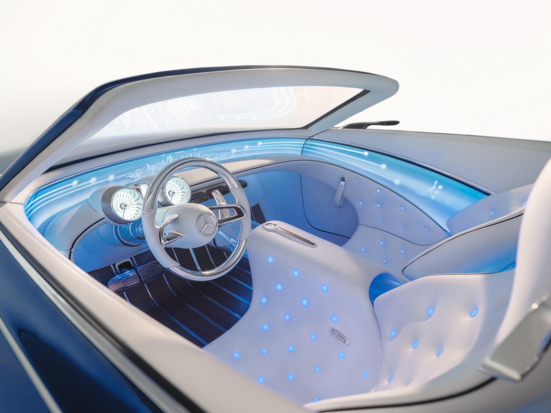 Uma visão do interior de um Mercedes-Maybach no futuro.