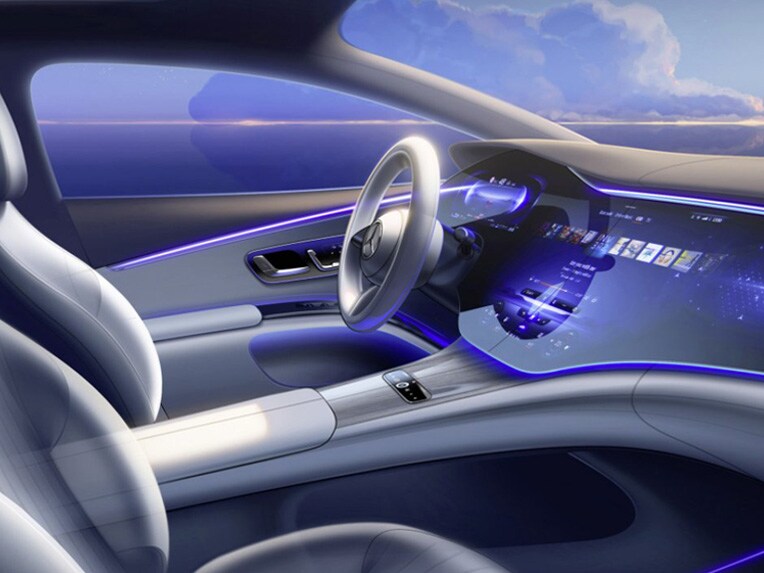 O interior de um veículo Mercedes-EQ.