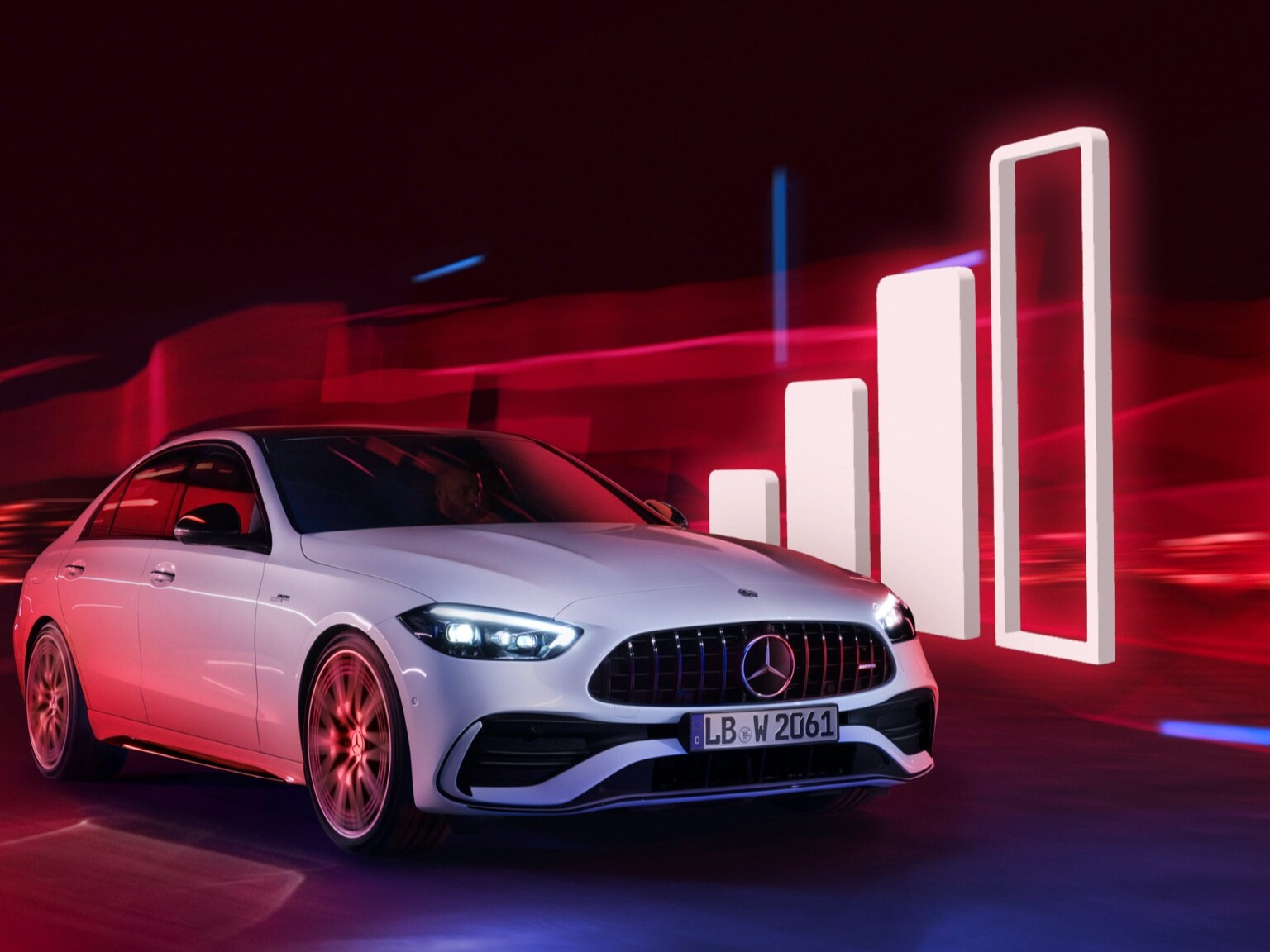 Um Mercedes-Benz passa pela visualização de uma barra de sinal de receção.