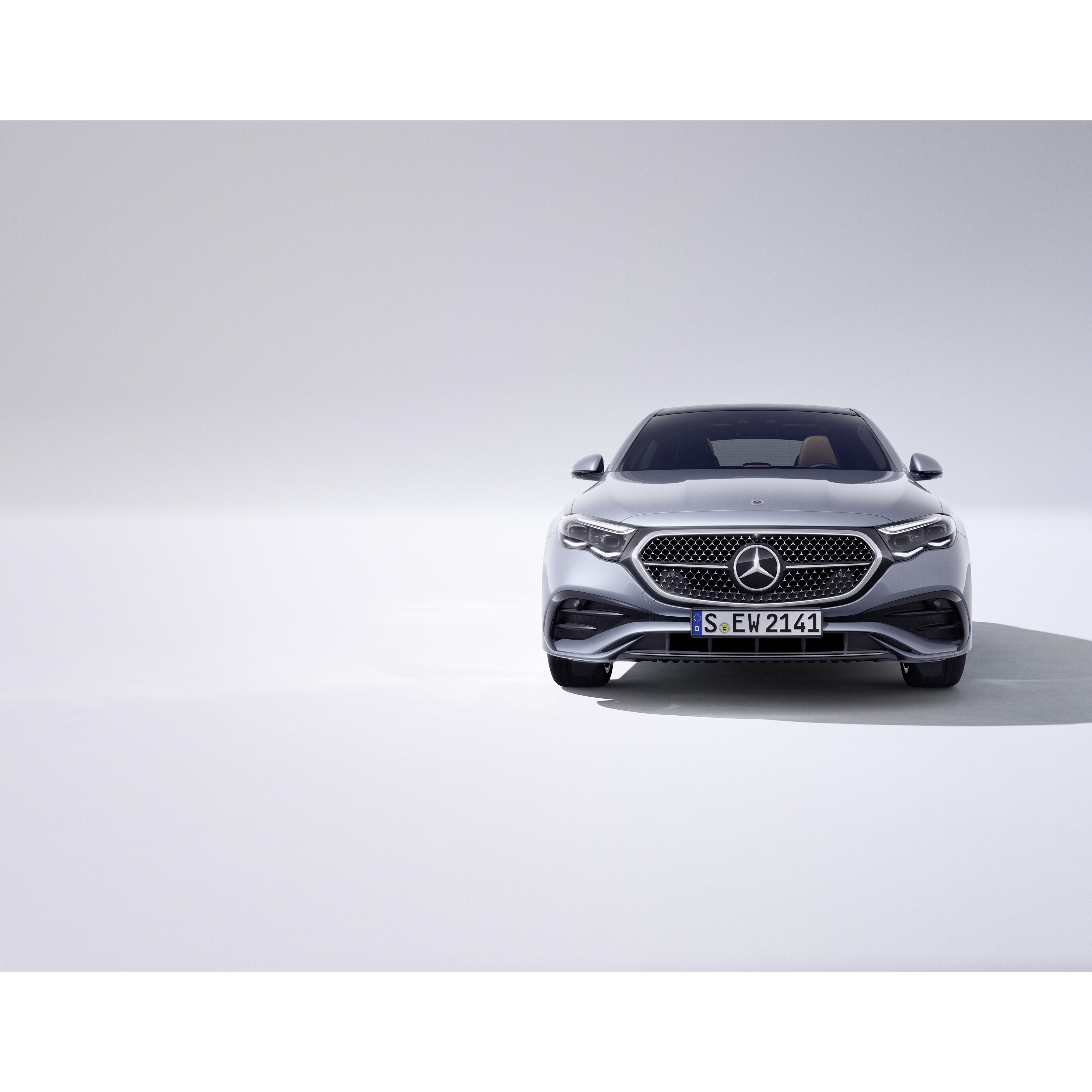 O novo Classe E Limousine da Mercedes-Benz.