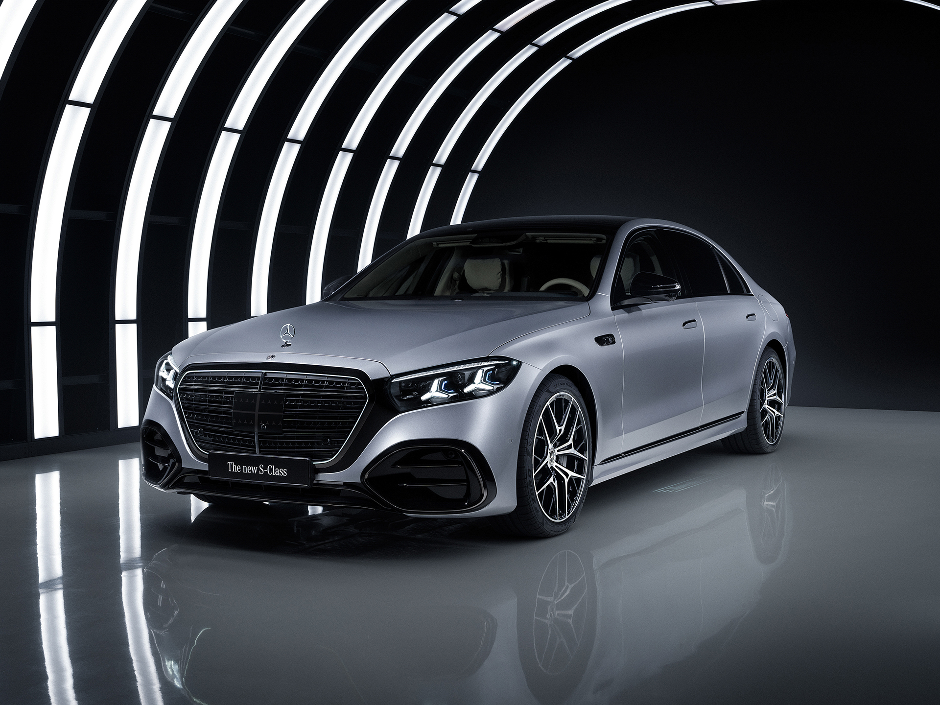 Tecnologia | Tecnologias da cadeia cinemática | Mercedes-Benz Uma imagem que mostra a tecnologia subjacente às cadeias cinemáticas da Mercedes-Benz.