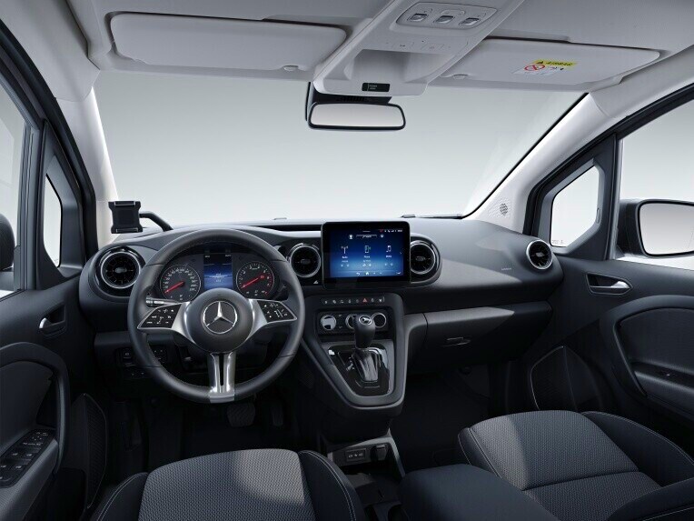 O Mercedes-Benz Citan Tourer com a linha de equipamento PRO.