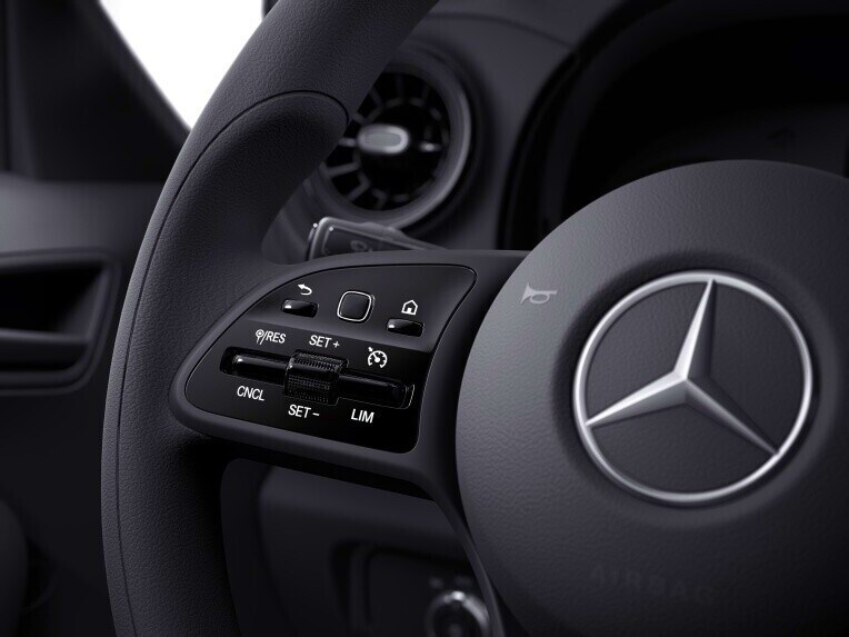 Os painéis Touch-Control referentes ao TEMPOMAT no Mercedes-Benz Citan Tourer.
