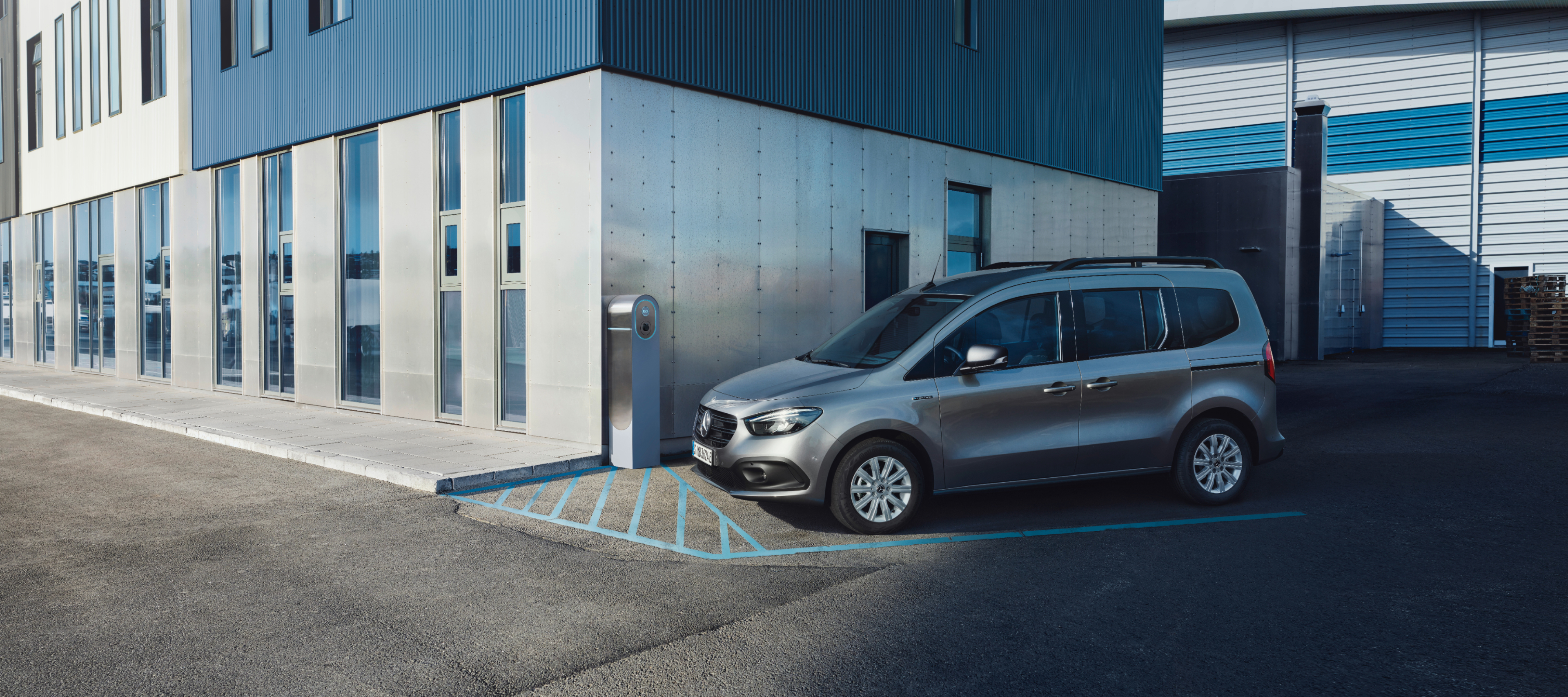 Comparação de veículos | eCitan Tourer | Mercedes-Benz O Mercedes-Benz eCitan Tourer.