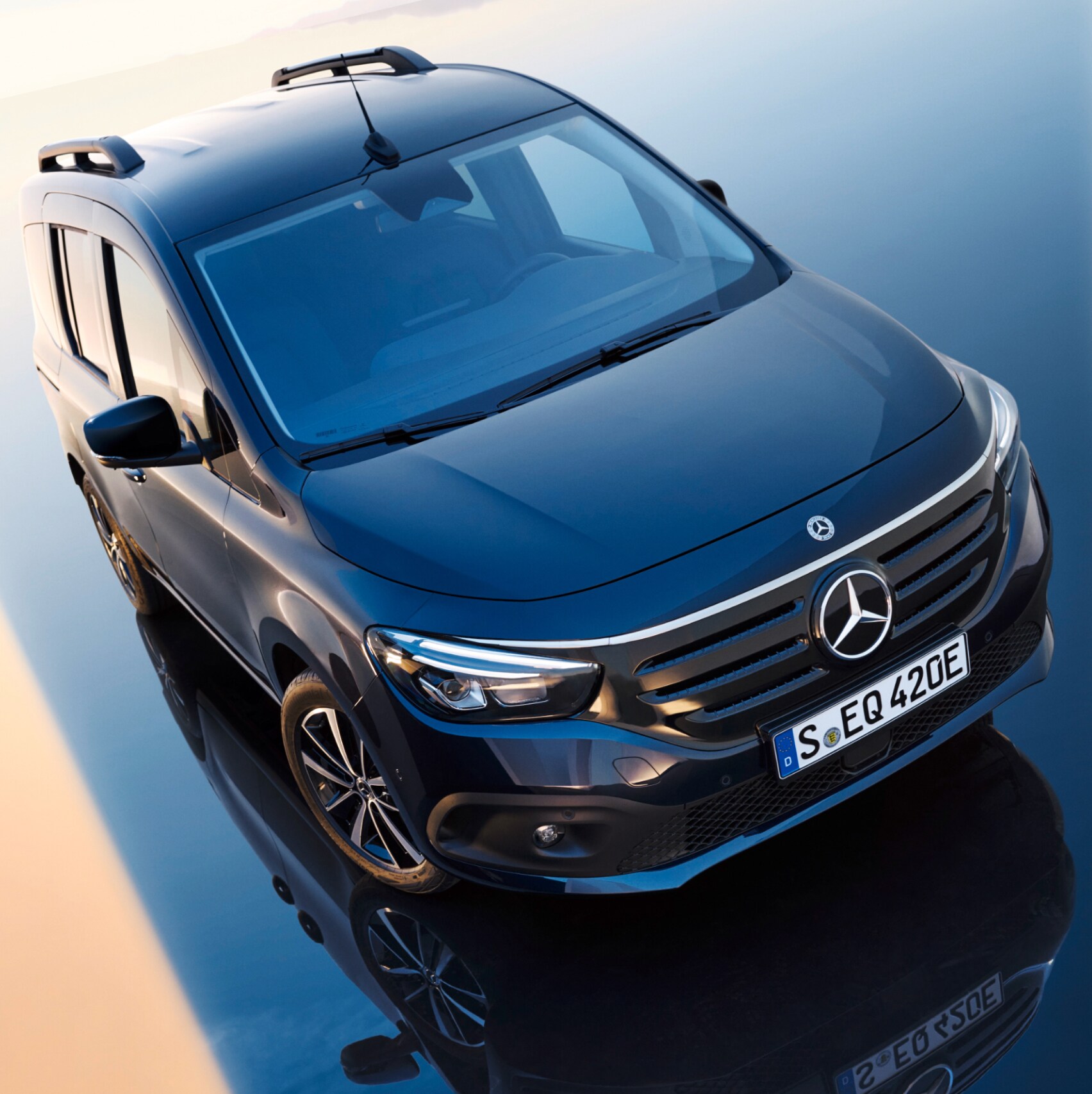 O Mercedes-Benz EQT.