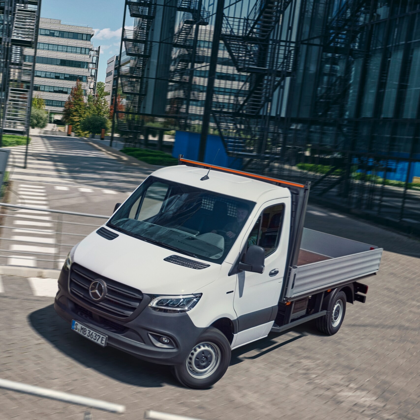 O Mercedes-Benz eSprinter Chassis.