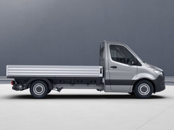 O Sprinter Veículo de plataforma com comprimento standard e cabina standard.