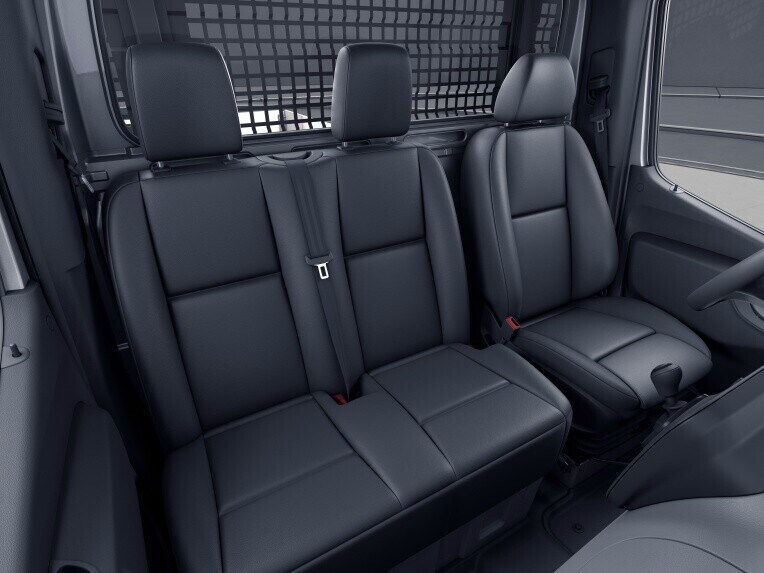 O Sprinter Veículo de plataforma com cabina standard e banco do acompanhante duplo.