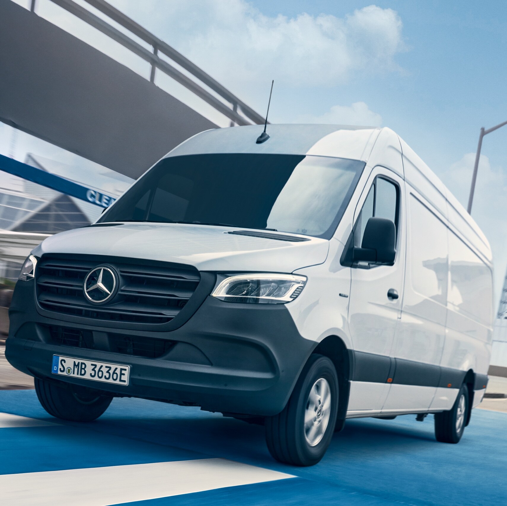 O Mercedes-Benz eSprinter Furgão.