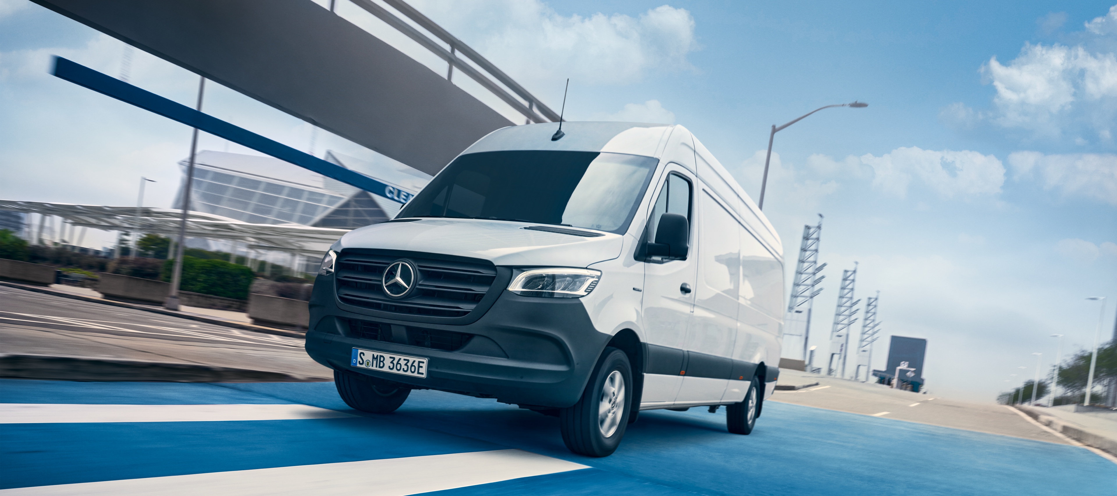 Sistemas de propulsão alternativos | Sprinter Furgão | Mercedes-Benz O Mercedes-Benz eSprinter Furgão.