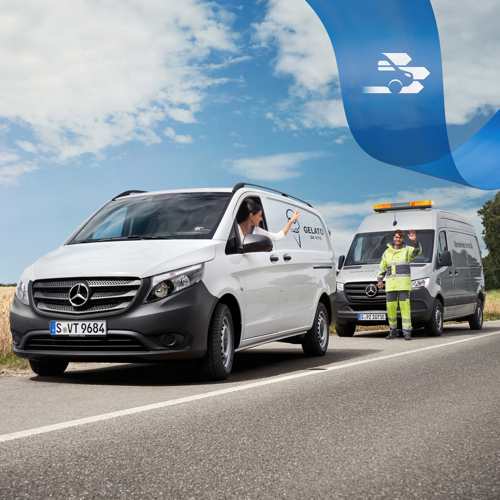 Apoio competente quando se trata de assistência: o Mercedes-Benz Service ajuda o condutor de um veículo comercial ligeiro na berma da estrada, ambos acenam de forma amigável.