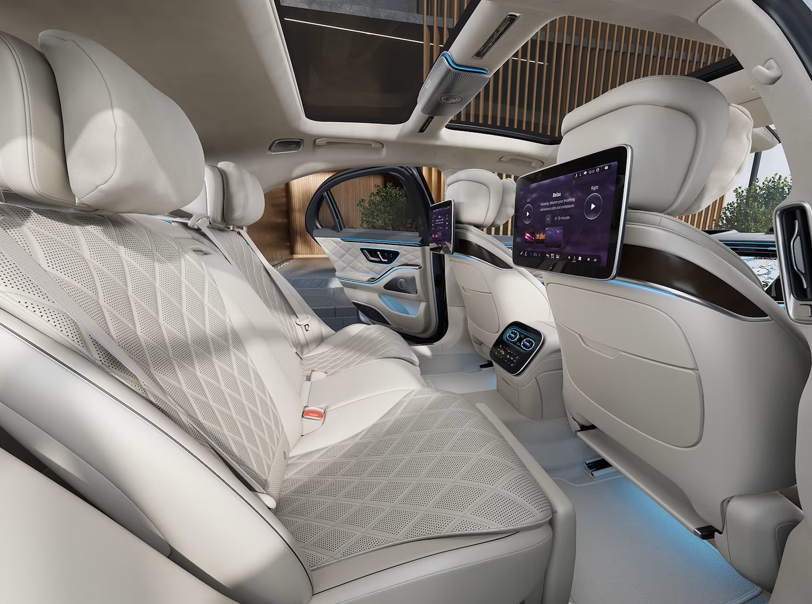 Master Augusta | Mercedes-Benz Visual jugador de golf en cesped